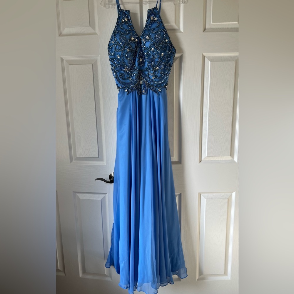 Periwinkle Prom dress worn once . Size 4